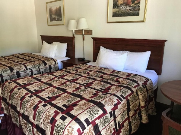 Penginapan Sungai image 9